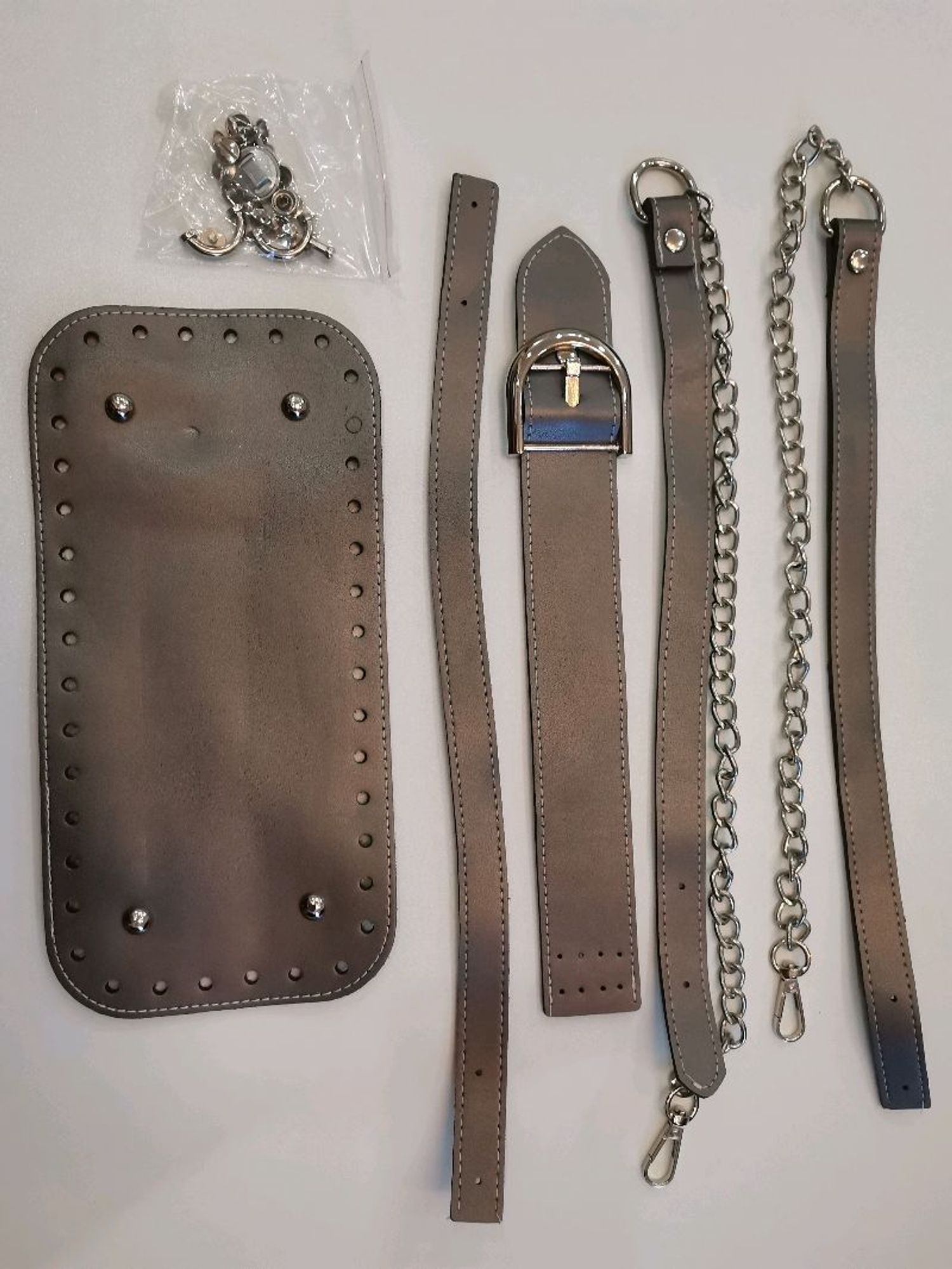 Цүнхний бэлдэц комоороо ( саарал )