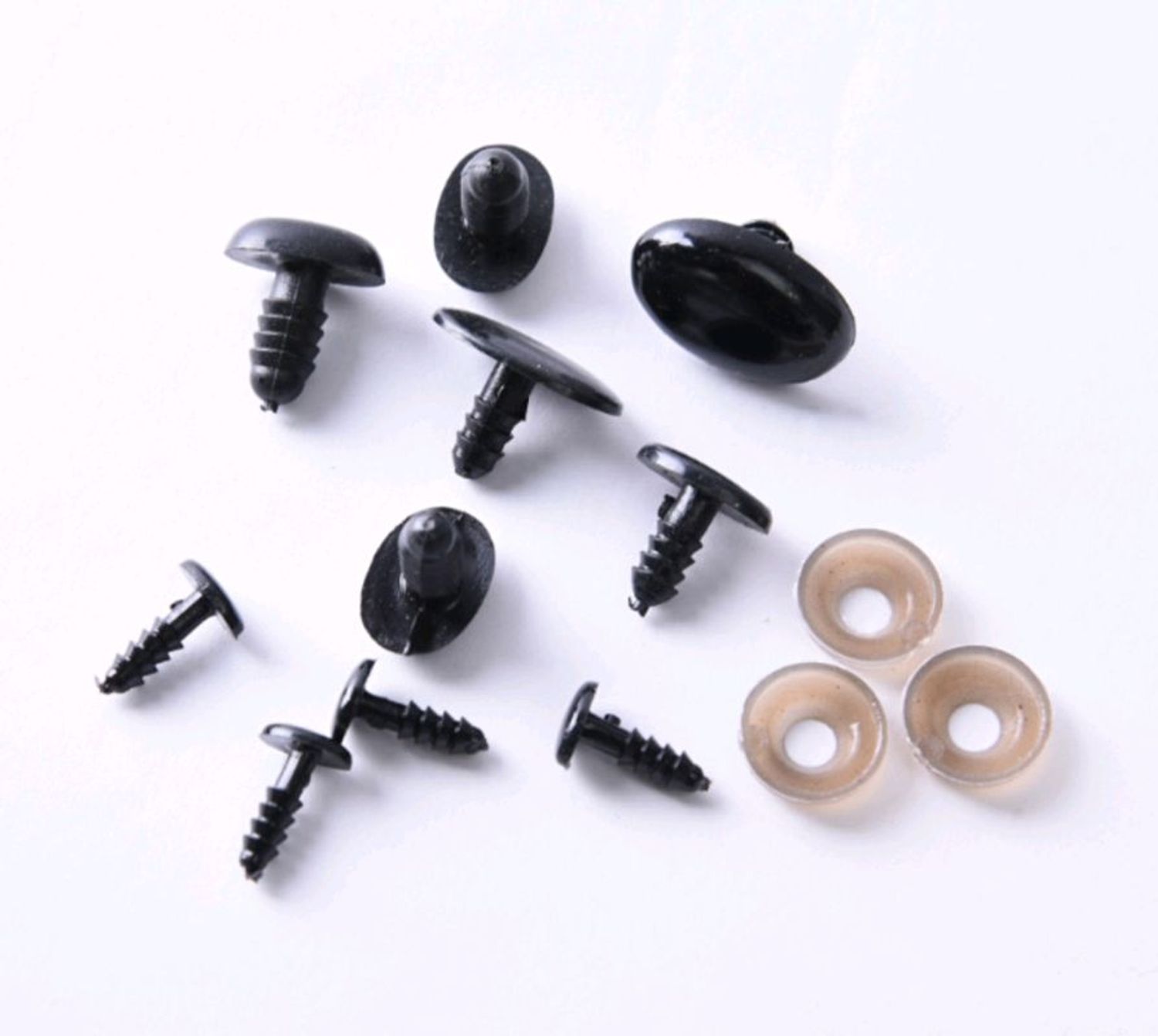 Нүд зуйван хэлбэртэй 12*17мм ( 5 хос )