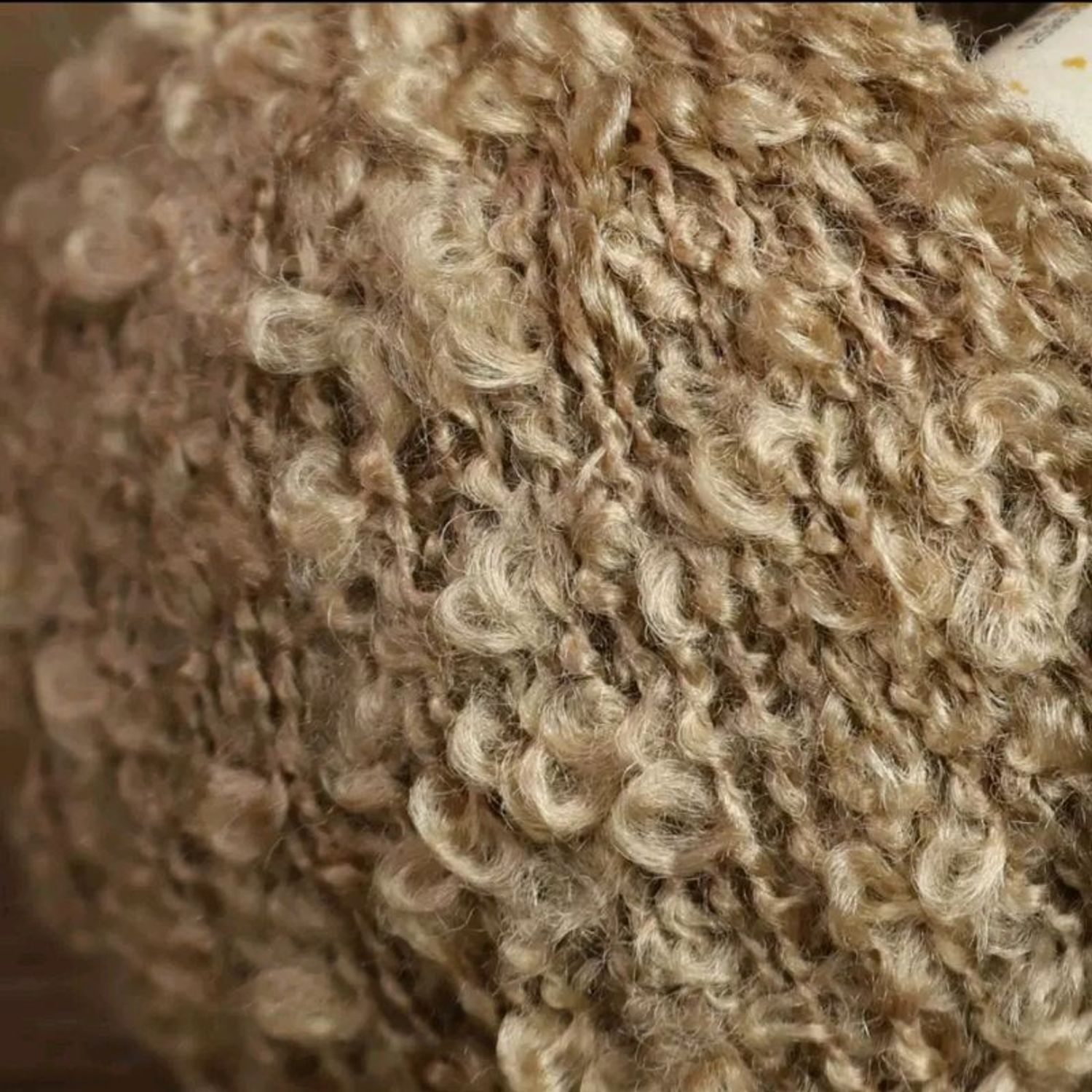 Буржгар утас бор